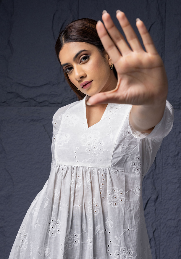 SAANVI WHITE KURTHA